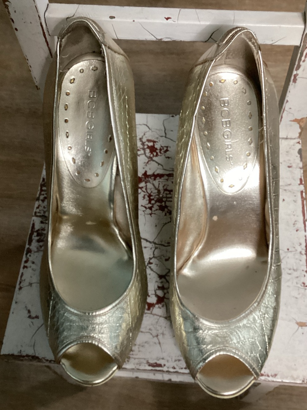 BCBGirls Metallic Gold Peep-Toe Pumps Size 9